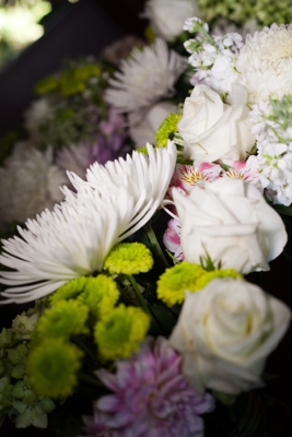 Olowalu wedding with green orchids