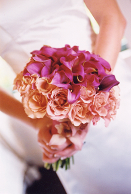 bouquet purple mini calla lilies and congo roses