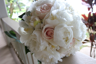 Mixed white bridal flowers